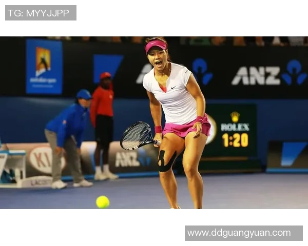 专访李娜:探寻足球成功背后的秘密与奋斗历程 专访李娜:探寻足球成功背后的秘密与奋斗历程