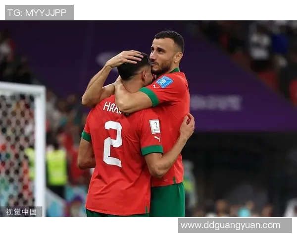 足球明星温情瞬间高清拥抱视频展现友谊与团结的力量 足球明星温情瞬间高清拥抱视频展现友谊与团结的力量