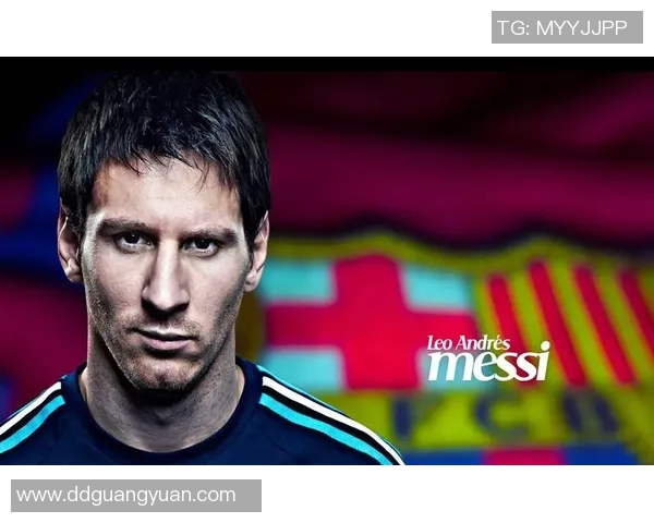 高清足球明星摆件图片欣赏展现运动魅力与艺术之美 高清足球明星摆件图片欣赏展现运动魅力与艺术之美